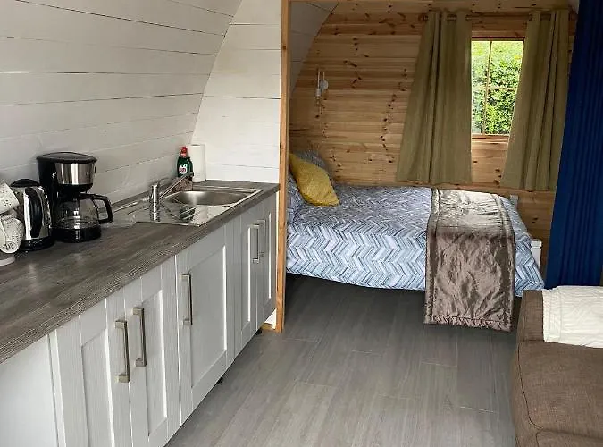 Semesterbostad A House And A Half On Beara Peninsula *